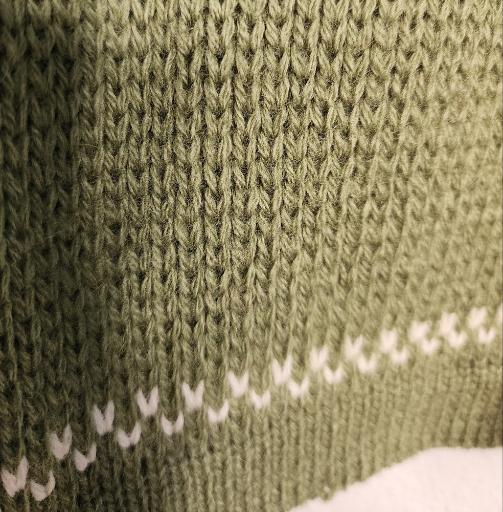 1960s Kjell of Norway Vintage Fair Isle Wool Sweater in Green and White Size M - Picture 5 of 7